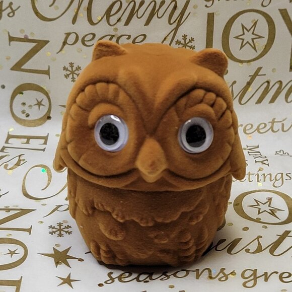 OWL Pendant Necklace in Matching Own Velvet Gift Keepsake Owl Shaped Box - Picture 3 of 10